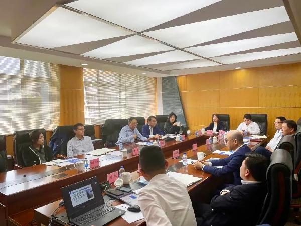 市人大社會建設(shè)委主任委員閻祖強(qiáng)調(diào)研老年患者服務(wù)