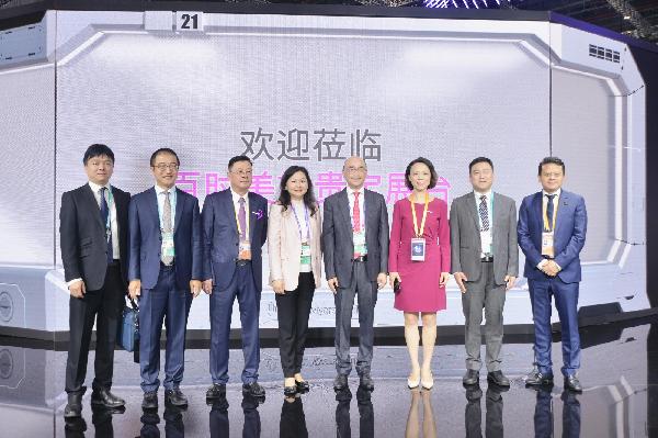 進(jìn)博會(huì)ing | 上藥控股與百時(shí)美施貴寶、杜邦、美迪科舉行簽約儀式