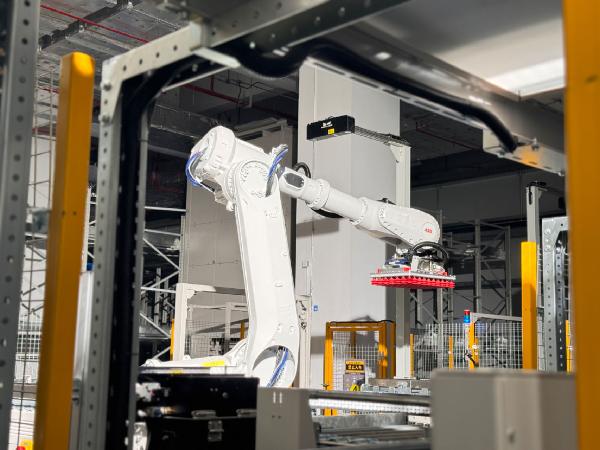 上藥控股“無人特藥庫”黑科技聚集，助力西安楊森速開朗完成全國首單落地